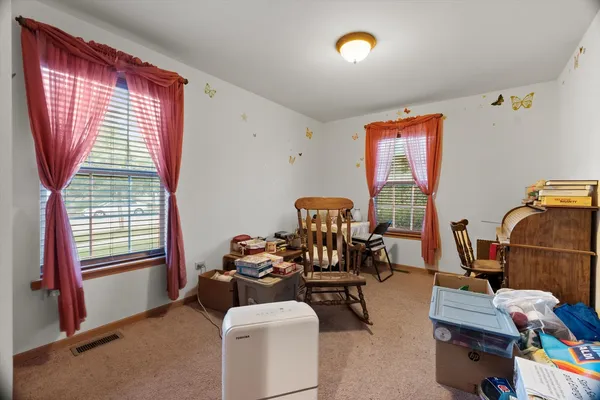 $355,000 | 25426 Barrow Road, Manhattan, IL 60442