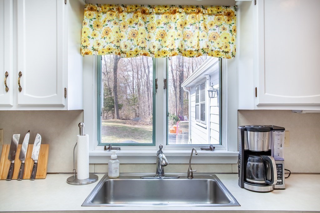 18 Oneida Road Acton, MA 01720 - Photo 8 of 32 Gallery Image 8