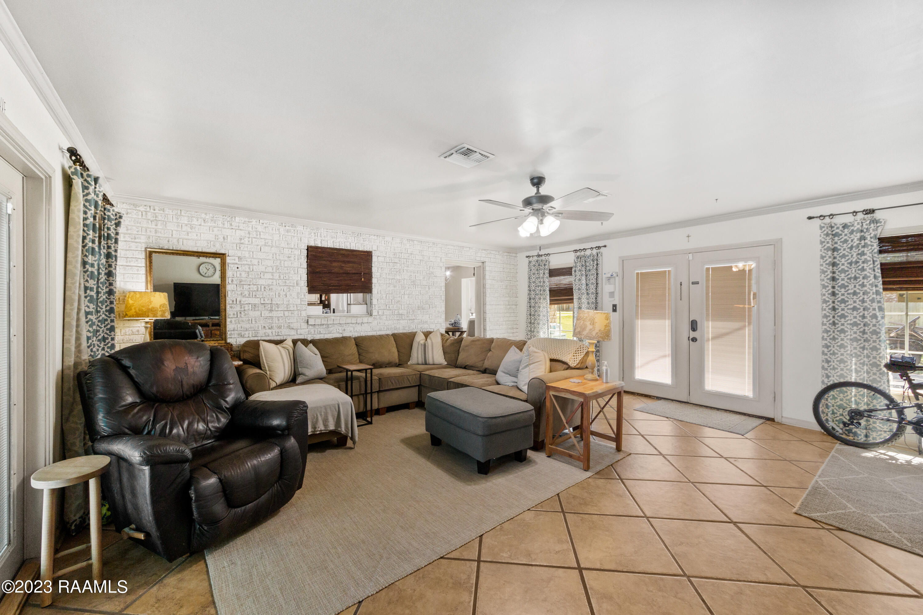 518 Interlude Road New Iberia, LA 70563 - Photo 12 of 31 518Interlude-25