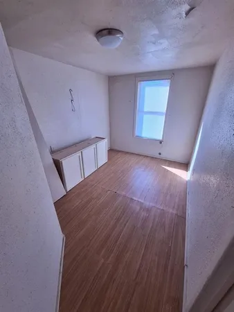 $1,095 | 1101 West 3rd Street, Baird, TX 79504