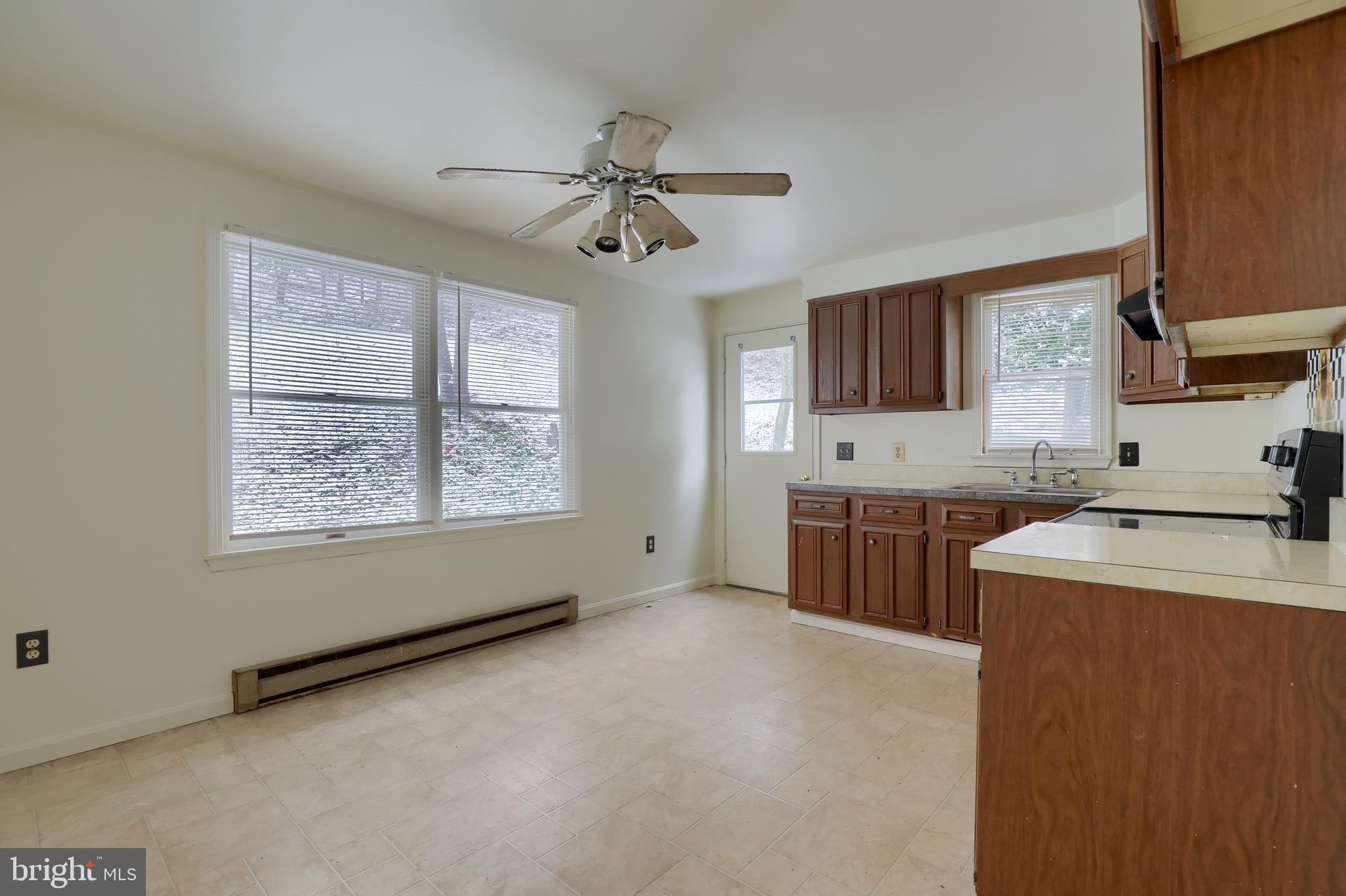 173 Sawmill Road New Providence, PA 17560 - Photo 9 of 24 Kitchen
