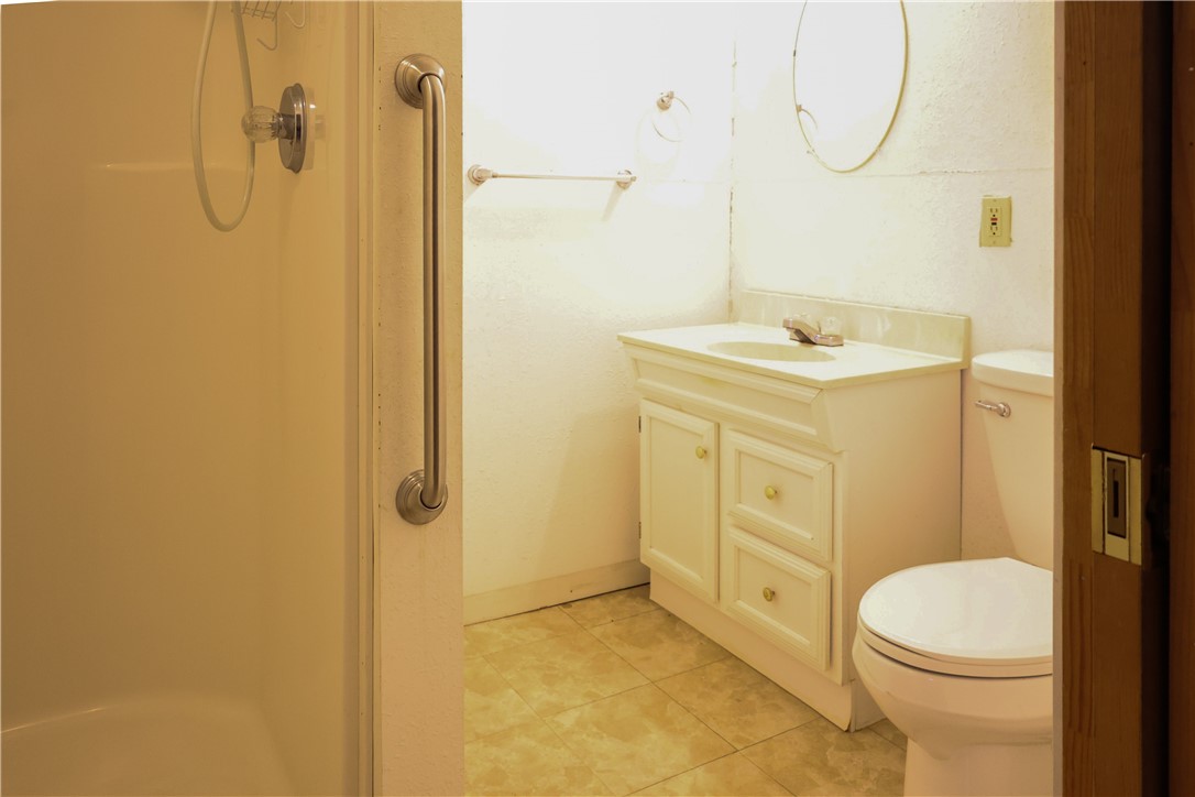 1023 Ross Avenue Alice, TX 78332 - Photo 9 of 13 Bathroom 2