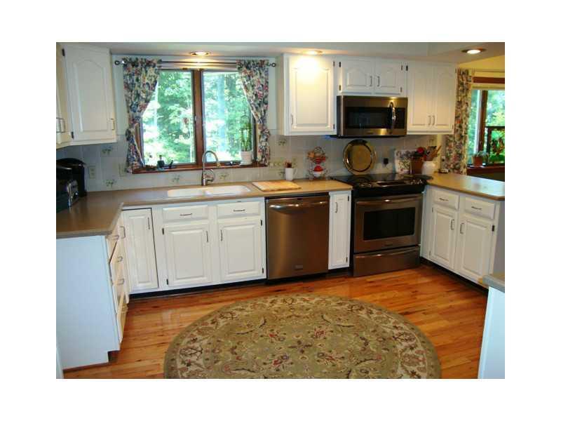 7 Sandhill Drive Brunswick, ME 04011 - Photo 5 of 22 Kitchen.