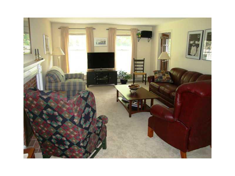 7 Sandhill Drive Brunswick, ME 04011 - Photo 10 of 22 Living Room.
