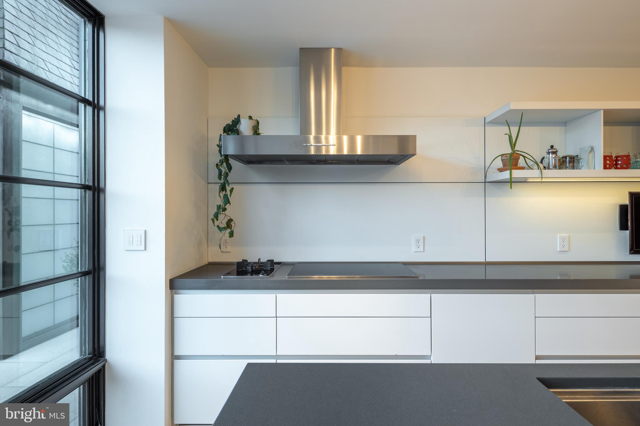 5063 Overlook Road Northwest Washington, DC 20016 - Photo 16 of 60