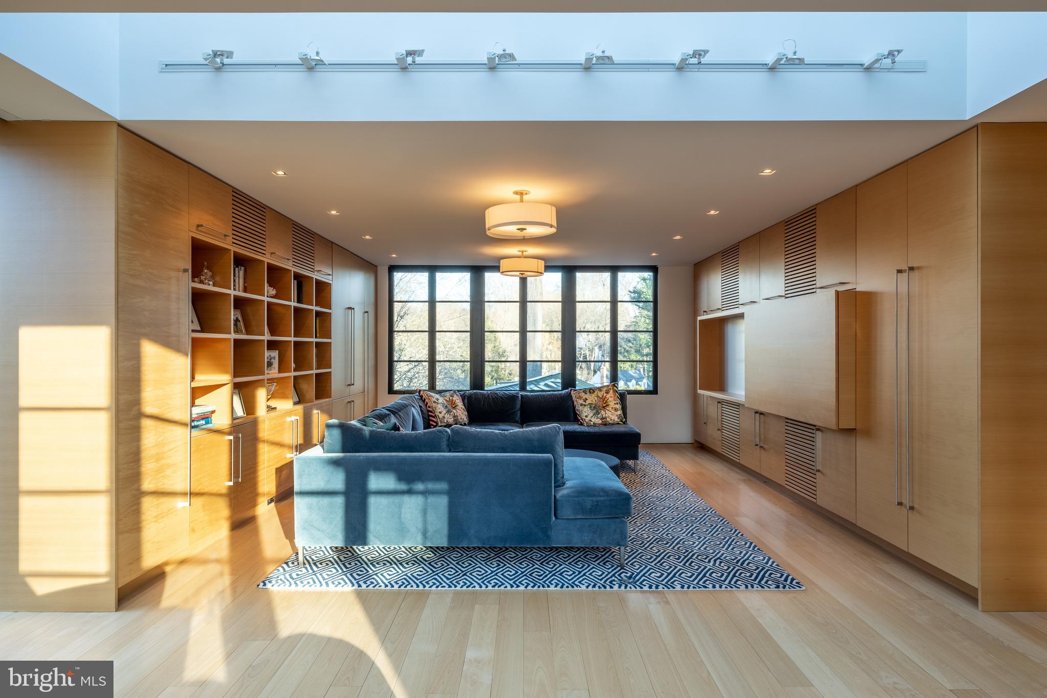 5063 Overlook Road Northwest Washington, DC 20016 - Photo 20 of 60