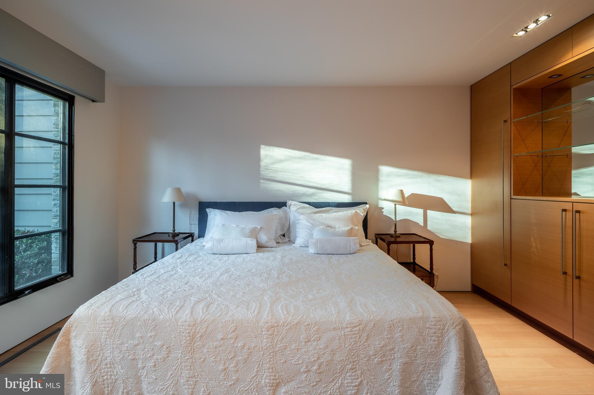 5063 Overlook Road Northwest Washington, DC 20016 - Photo 25 of 60