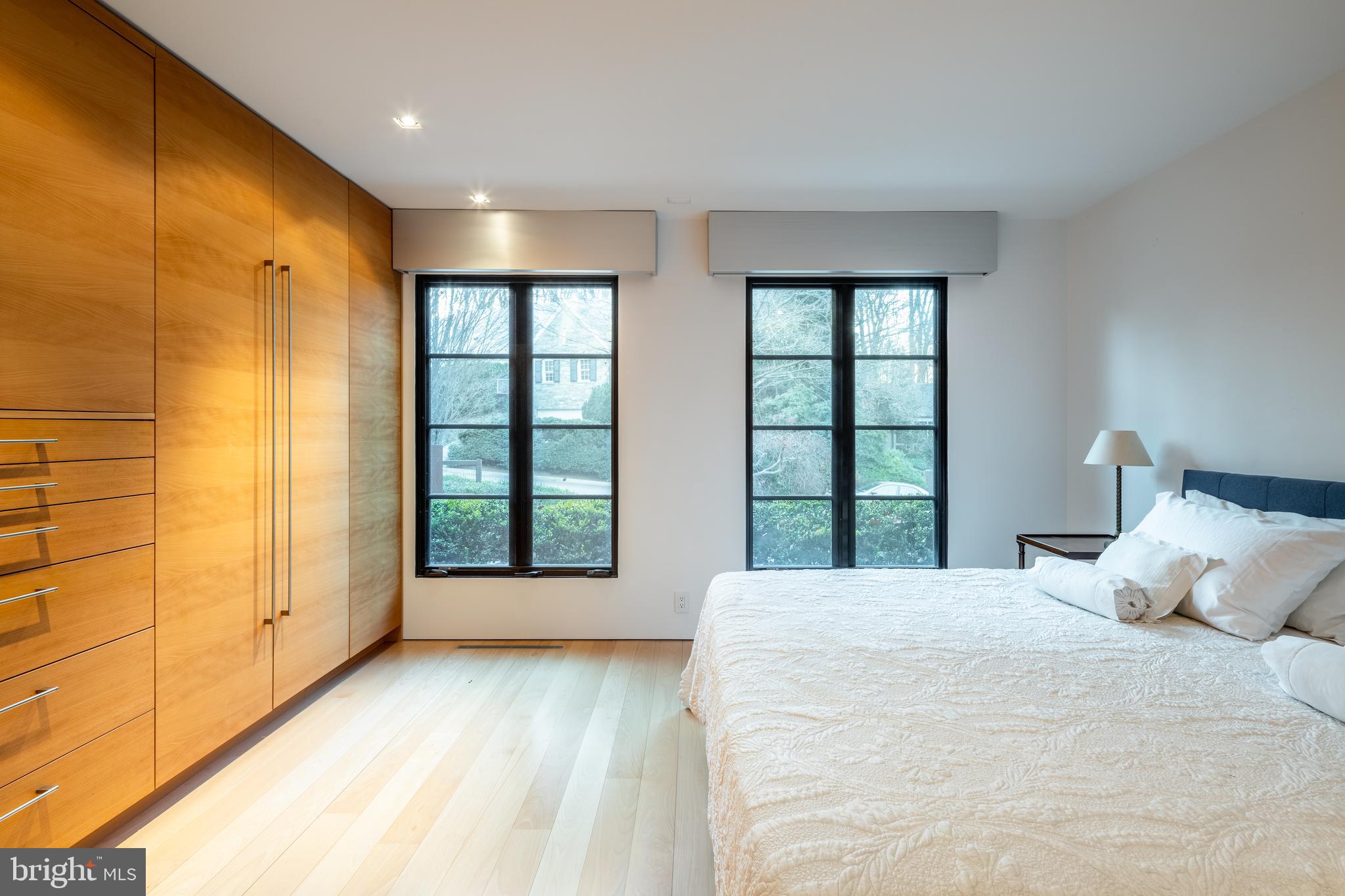 5063 Overlook Road Northwest Washington, DC 20016 - Photo 27 of 60