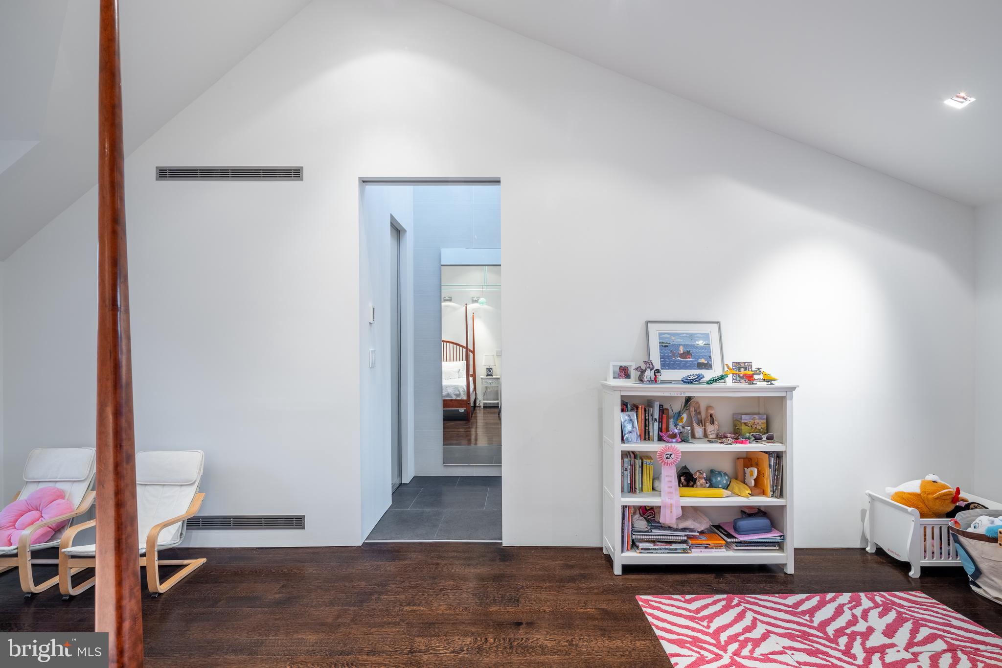 5063 Overlook Road Northwest Washington, DC 20016 - Photo 36 of 60