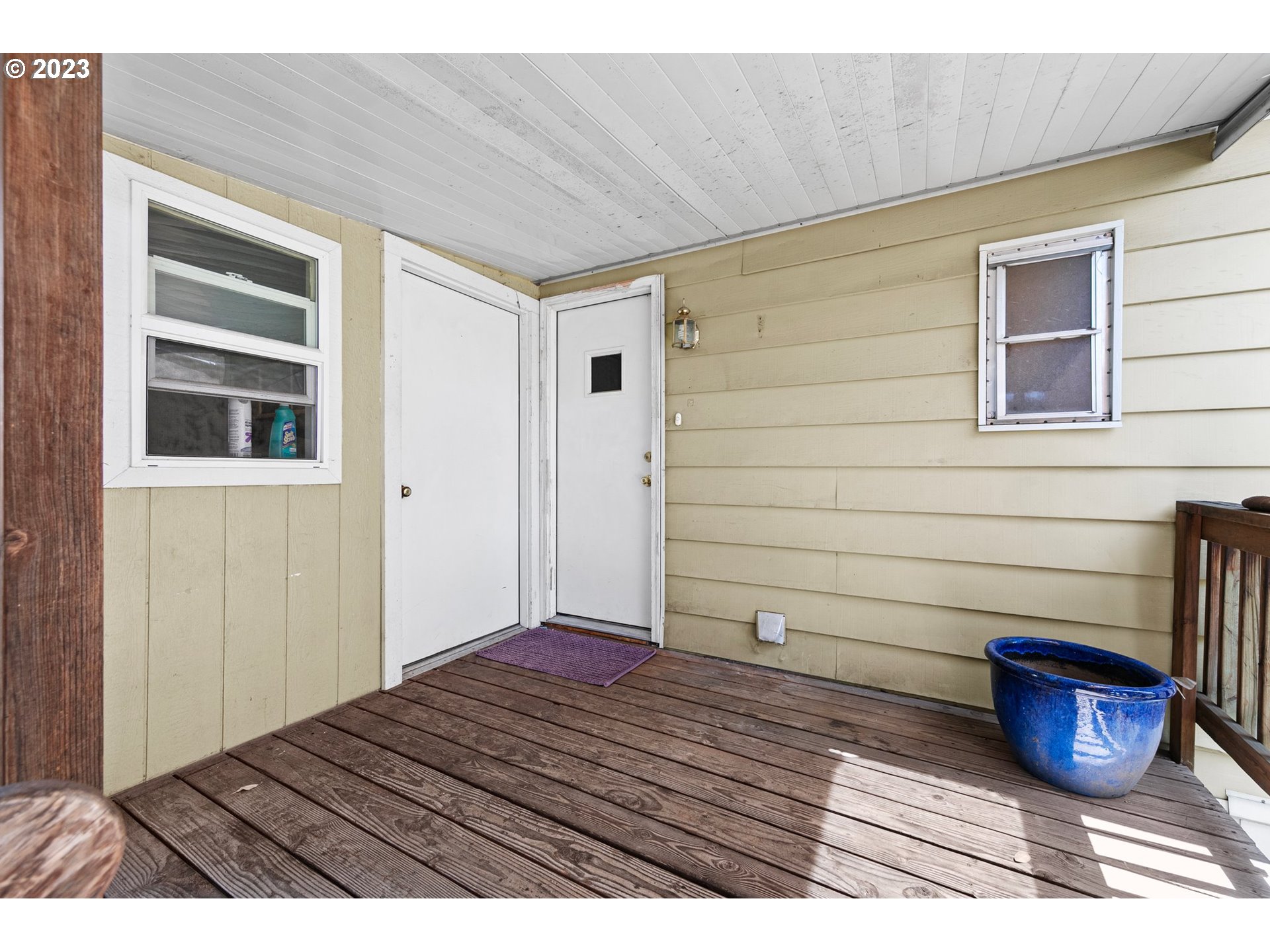 3530 East Game Farm Road Springfield, OR 97477 - Photo 38 of 38 a view of an empty room with a window
