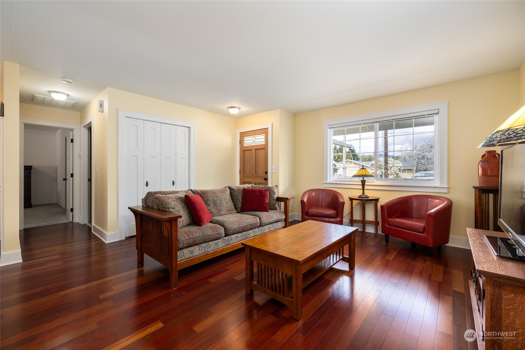 807 John Liner Road Sedro-Woolley, WA 98284 - Photo 5 of 30 Gallery Image 5