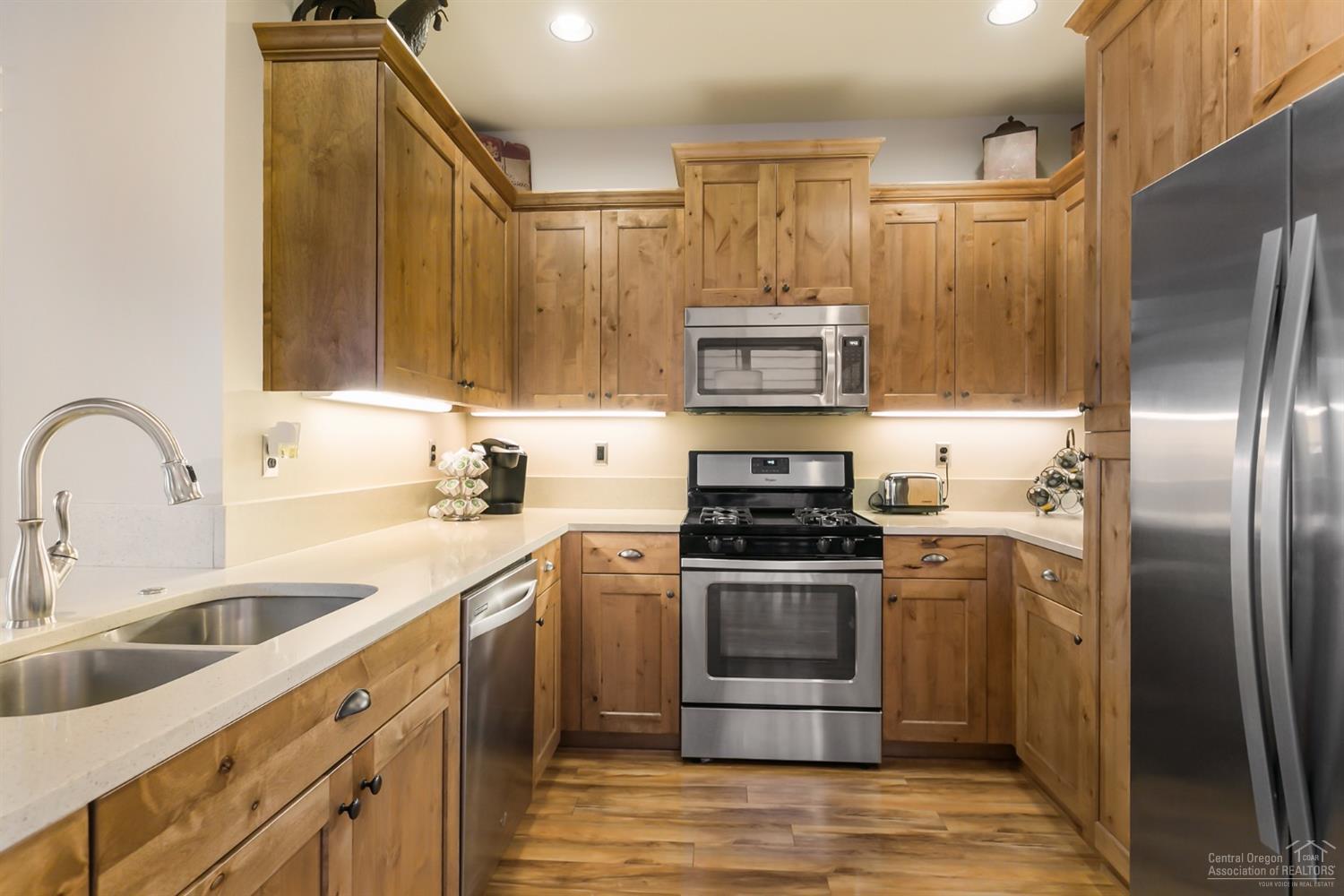20795 Smoke Stack Lane Bend, OR 97701 - Photo 10 of 24 Additional Photo
