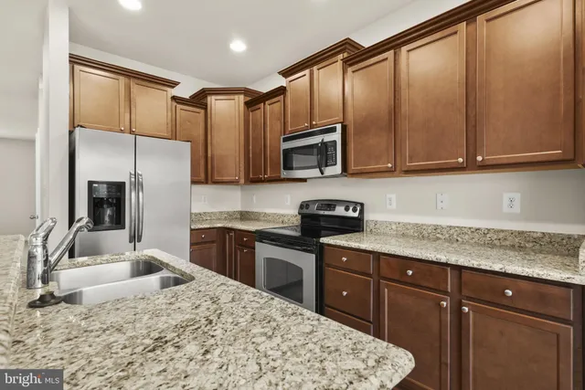 $425,000 | 2885 Cameo Place, Bryans Road, MD 20616