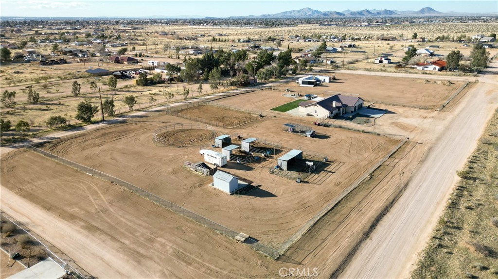 11008 Quinnault Road Apple Valley, CA 92308 - Photo 45 of 70