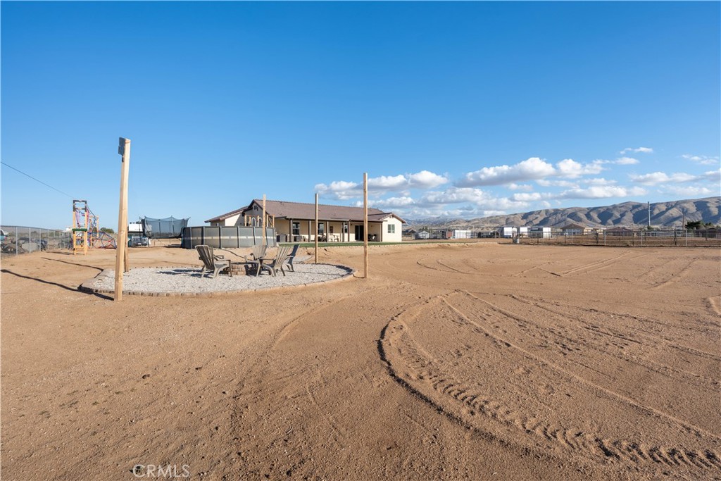 11008 Quinnault Road Apple Valley, CA 92308 - Photo 48 of 70