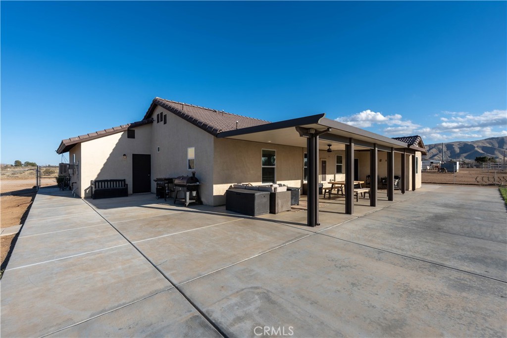 11008 Quinnault Road Apple Valley, CA 92308 - Photo 51 of 70