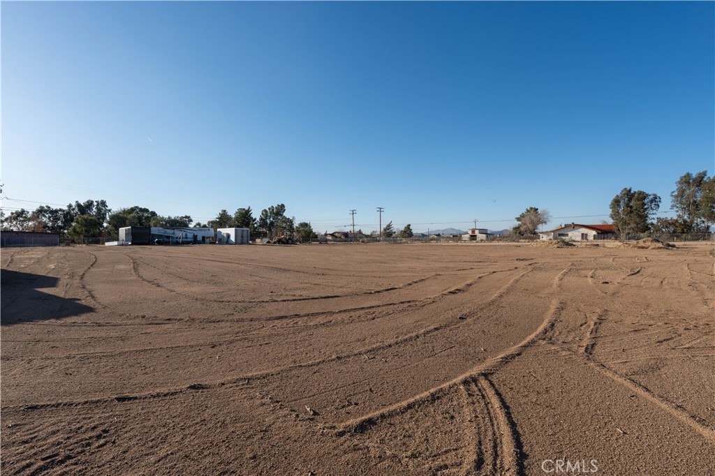11008 Quinnault Road Apple Valley, CA 92308 - Photo 67 of 70