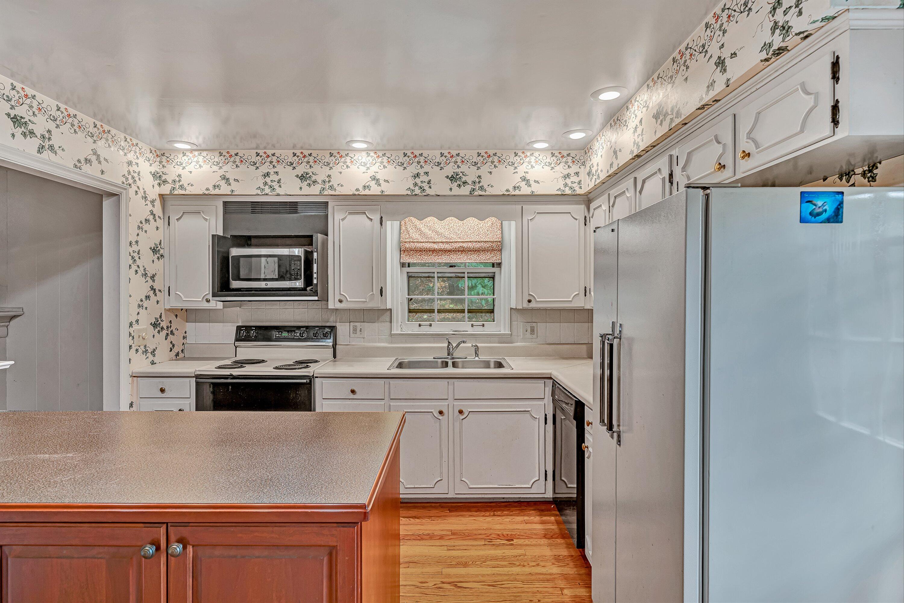 3331 Longhorn Road Roanoke, VA 24018 - Photo 10 of 30 10-VM-09698