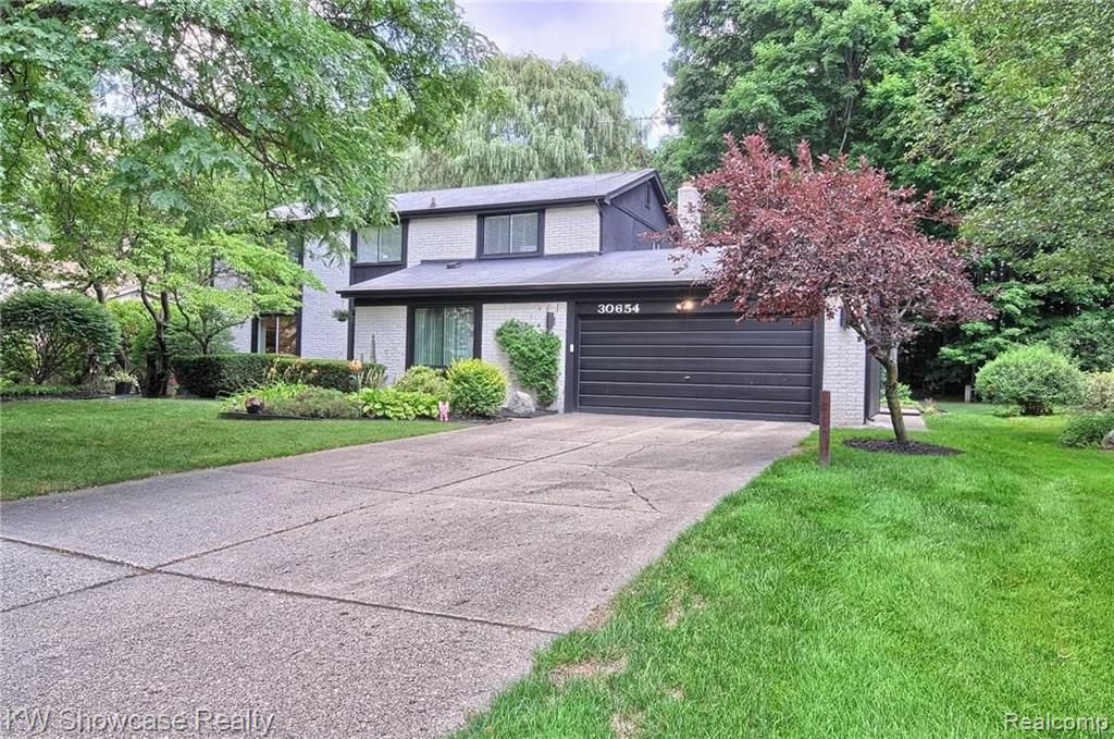30654 High Valley Road Farmington Hills, MI 48331 - Photo 43 of 43