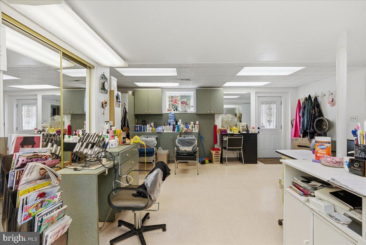 7118 Allentown Road Fort Washington, MD 20744 - Photo 21 of 29 salon