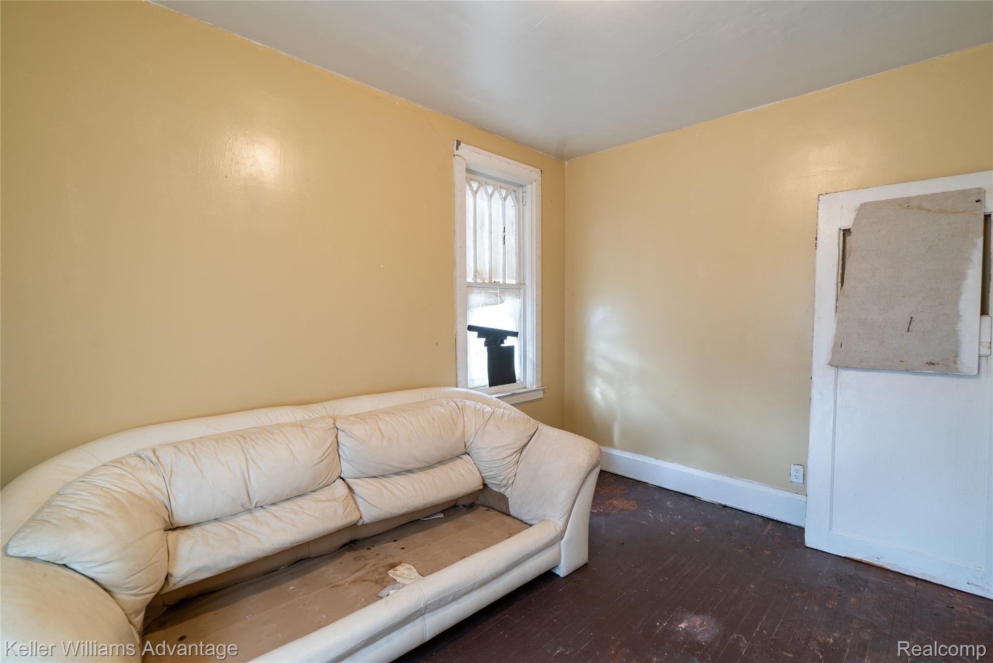 1117 Atkinson Street Detroit, MI 48202 - Photo 9 of 38 AtkinsonSt_1117_Bed A2.jpg