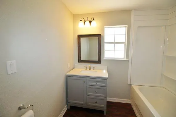 $1,695 | 11065 County Road 3513, Brownsboro, TX 75756