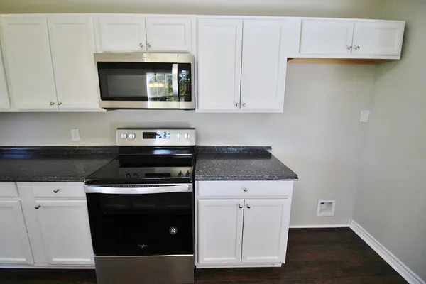$1,695 | 11065 County Road 3513, Brownsboro, TX 75756