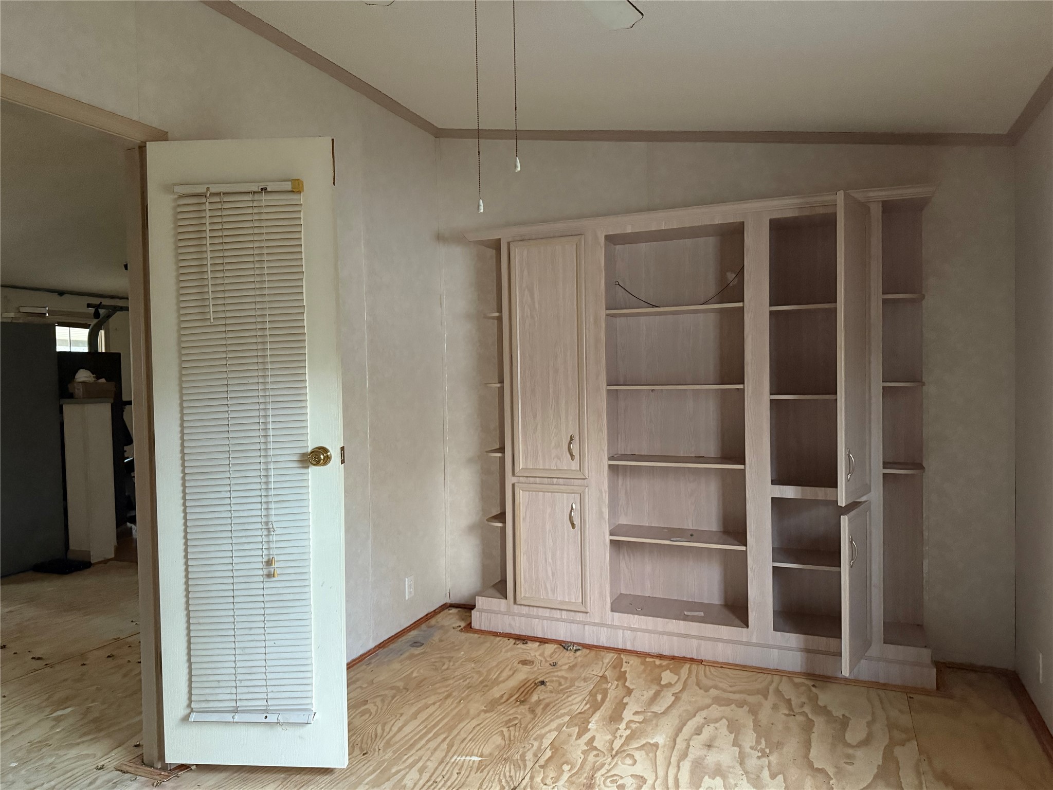 669 County Road 1245 Warren, TX 77664 - Photo 20 of 28 a view of an empty room with a closet