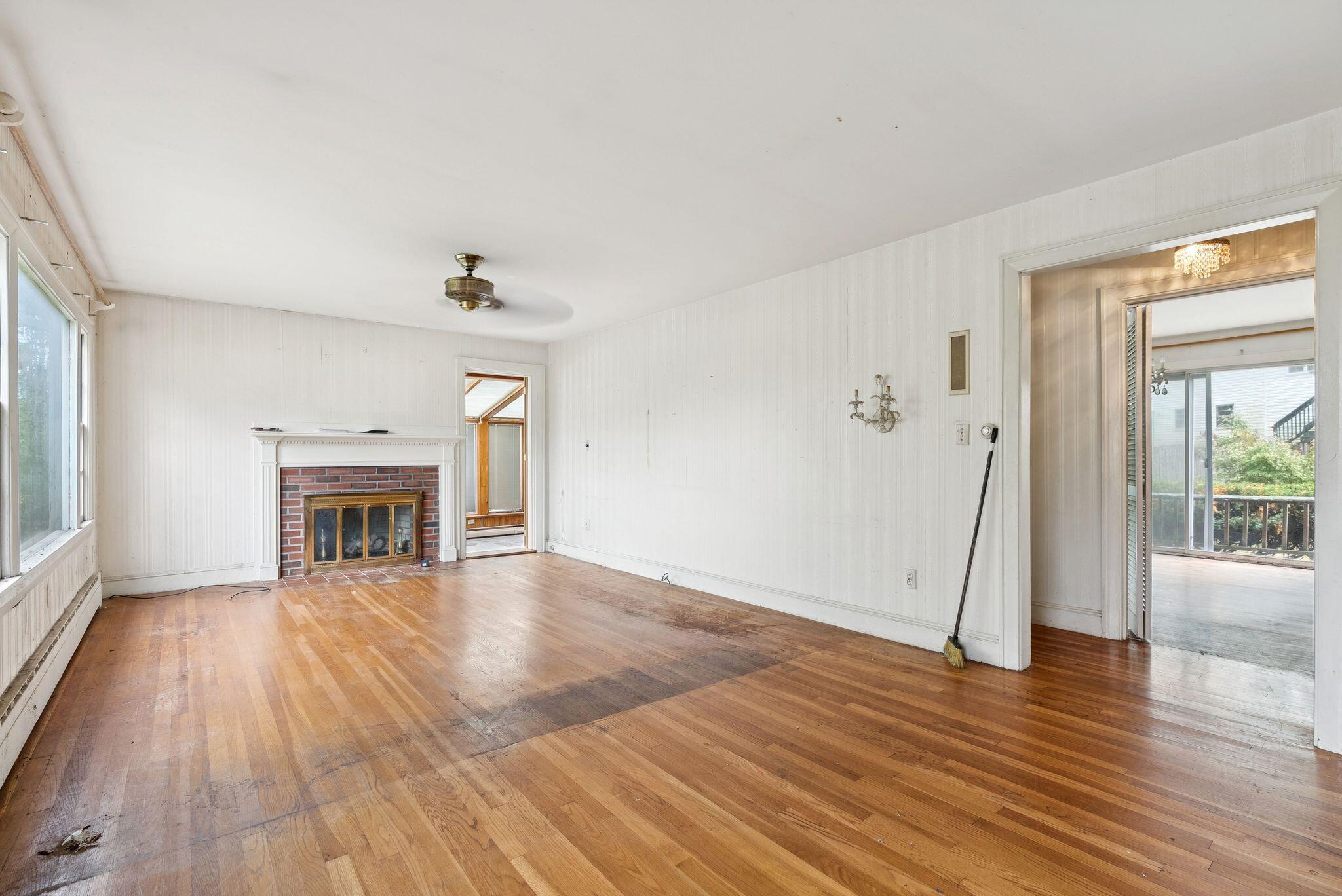 34 Ocean House Road Cape Elizabeth, ME 04107 - Photo 5 of 14 Dining + Living Room