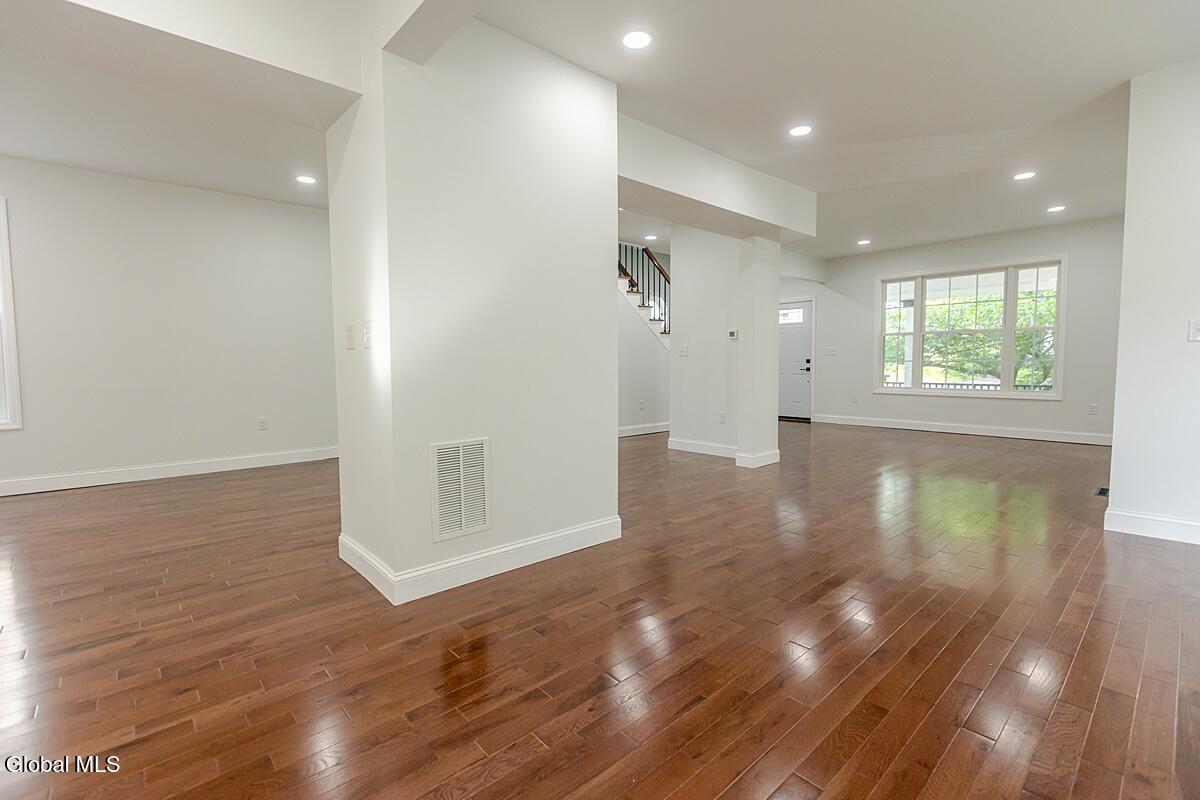 1659 Lenox Road Schenectady, NY 12308 - Photo 33 of 64 CBP-23