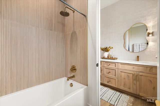 $1,100,000 | 22909 Cirrus Vw Court, Caldwell, ID 83607