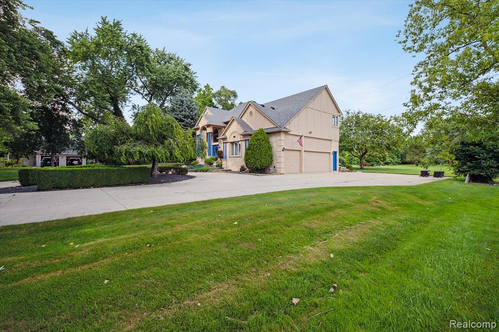 56764 Jewell Road Utica, MI 48315 - Photo 3 of 60