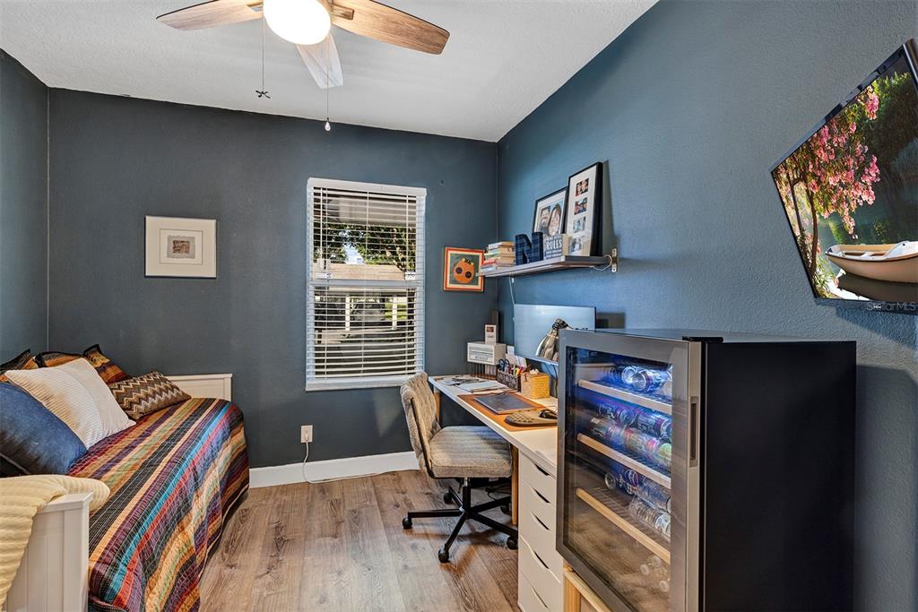 550 Cranes Way, Unit 120 Altamonte Springs, FL 32701 - Photo 17 of 32 a workspace with furniture and a window