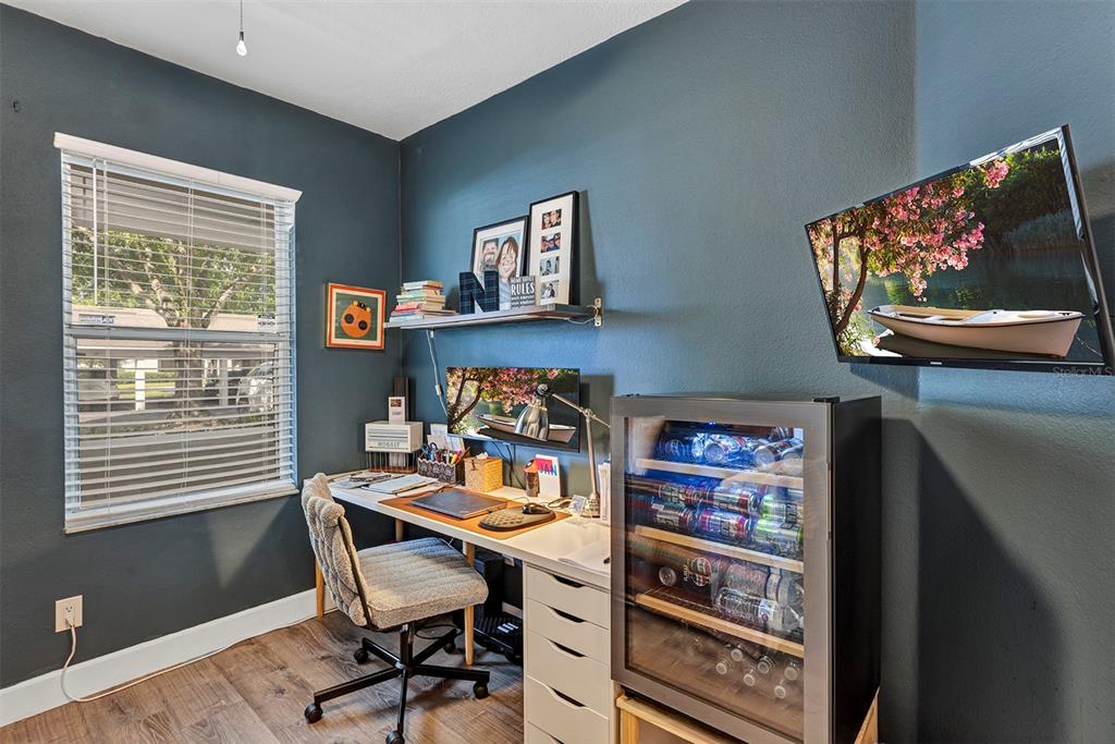 550 Cranes Way, Unit 120 Altamonte Springs, FL 32701 - Photo 18 of 32 a workspace with furniture and window