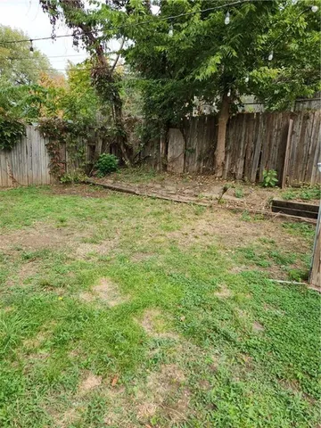 $600,000 | 2523-25 Holmes Street, Kansas City, MO 64108