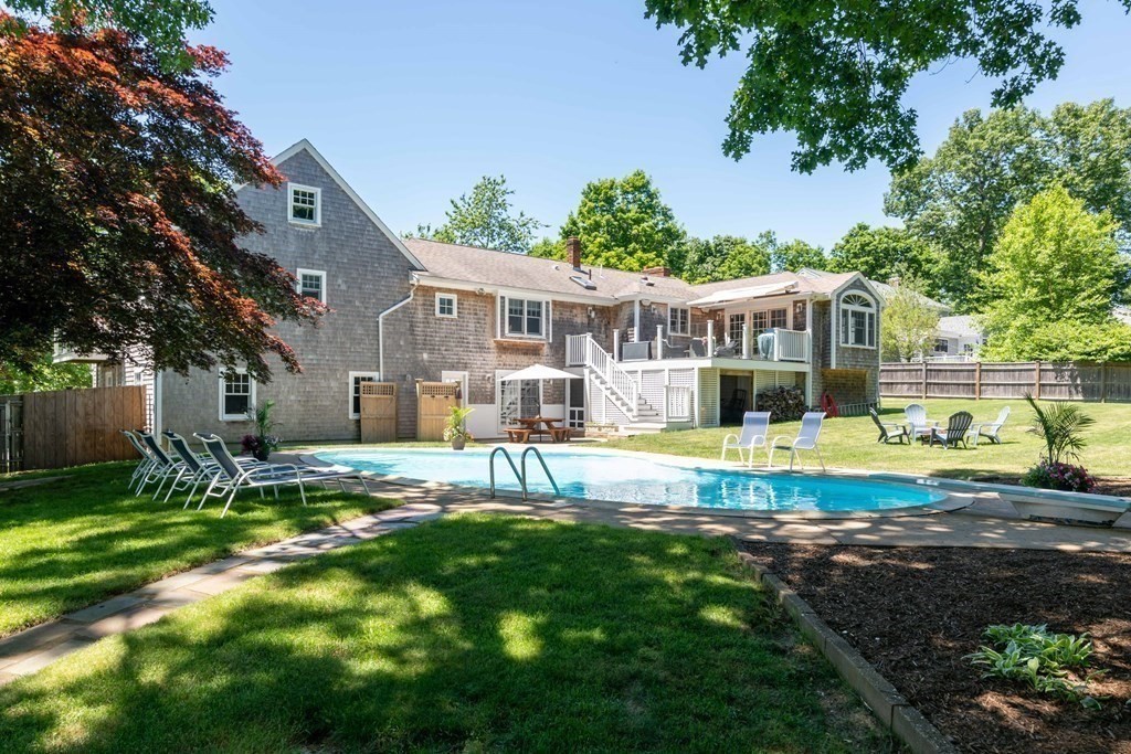 6 Westview Circle Hingham, MA 02043 - Photo 3 of 33