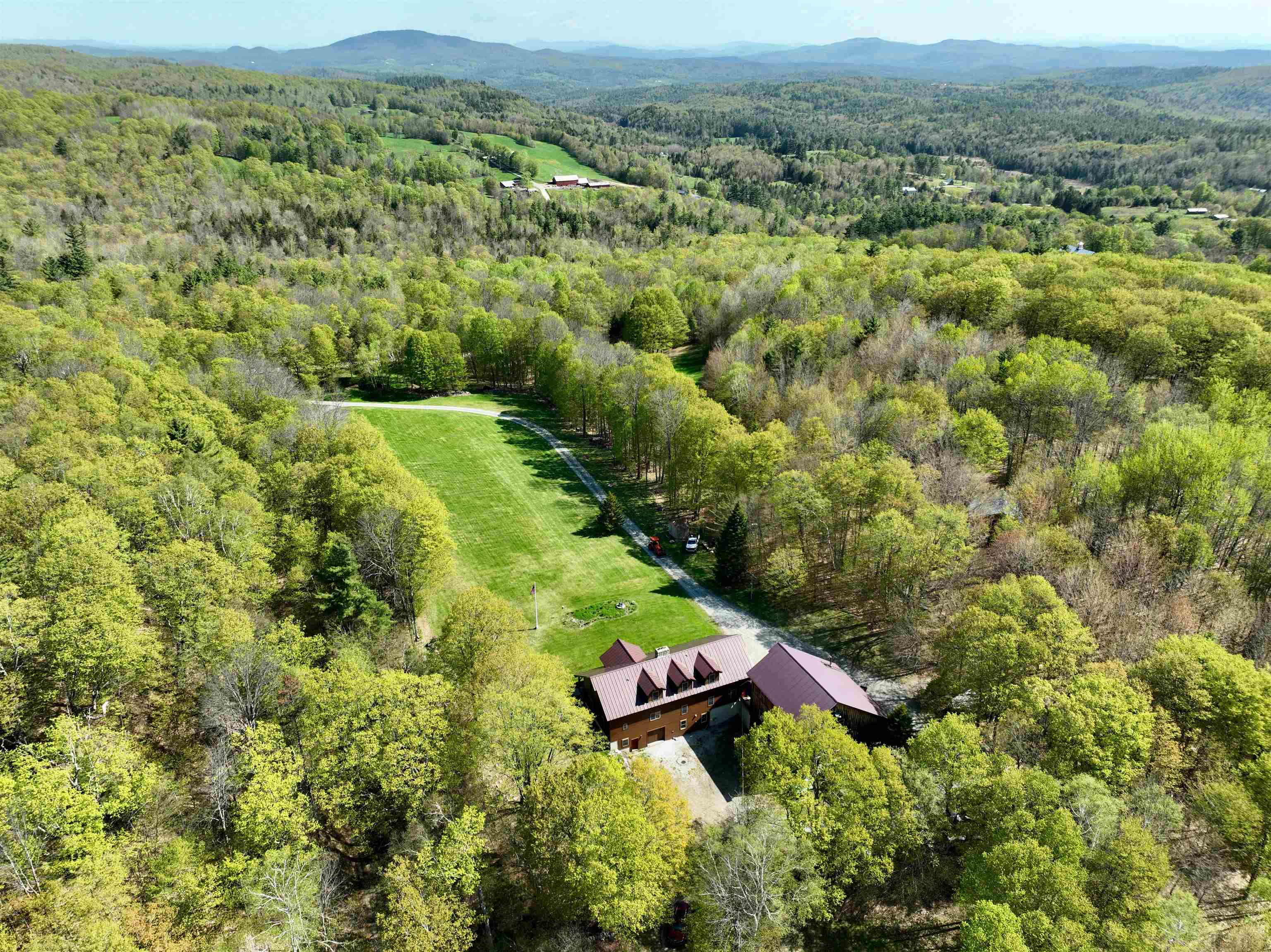 817 Topsham Road Newbury, VT 05051 - Photo 5 of 60