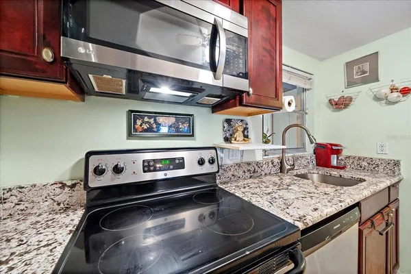 $1,700 | 3357 Ramblewood Drive North, Unit 3357, Sarasota, FL 34237