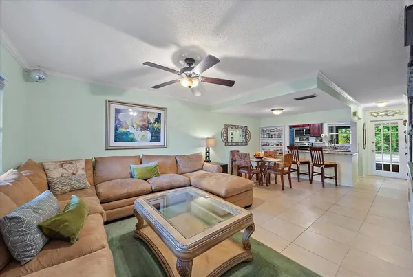 $1,700 | 3357 Ramblewood Drive North, Unit 3357, Sarasota, FL 34237