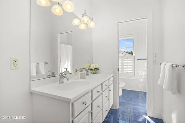 $4,350,000 | 410 Sound Beach Avenue, Old Greenwich, CT 06870