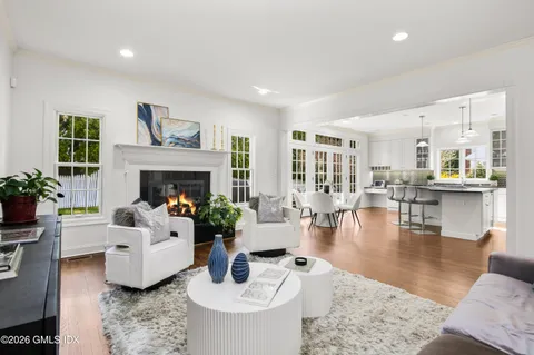 $4,350,000 | 410 Sound Beach Avenue, Old Greenwich, CT 06870