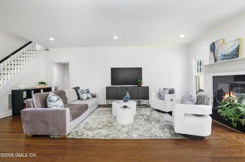 $4,350,000 | 410 Sound Beach Avenue, Old Greenwich, CT 06870