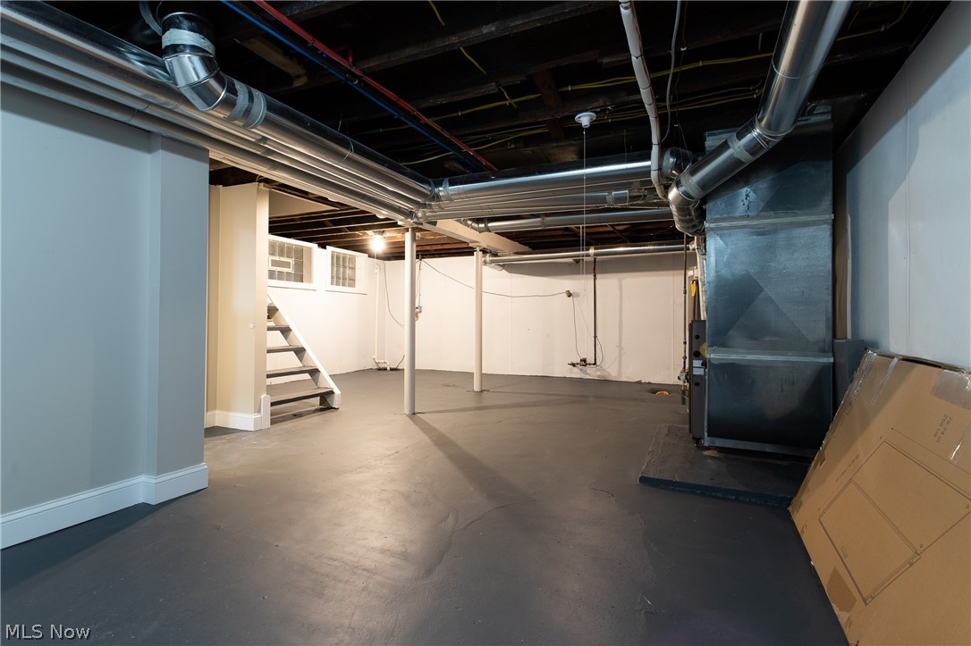 3051 Yorkshire Road Cleveland, OH 44118 - Photo 28 of 35 Gallery Image 28