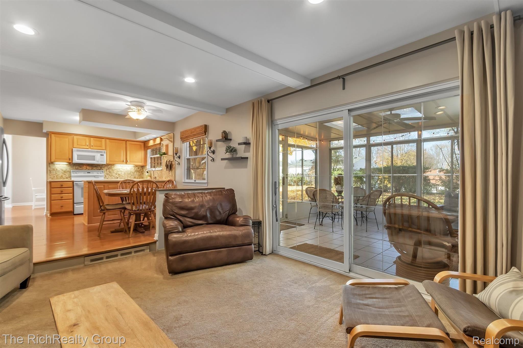 41874 Ridge Road East Novi, MI 48375 - Photo 19 of 42 19-41874 Ridge Rd E.jpg