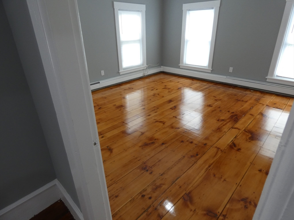 94 Maple Street, Unit 2 Gardner, MA 01440 - Photo 2 of 21