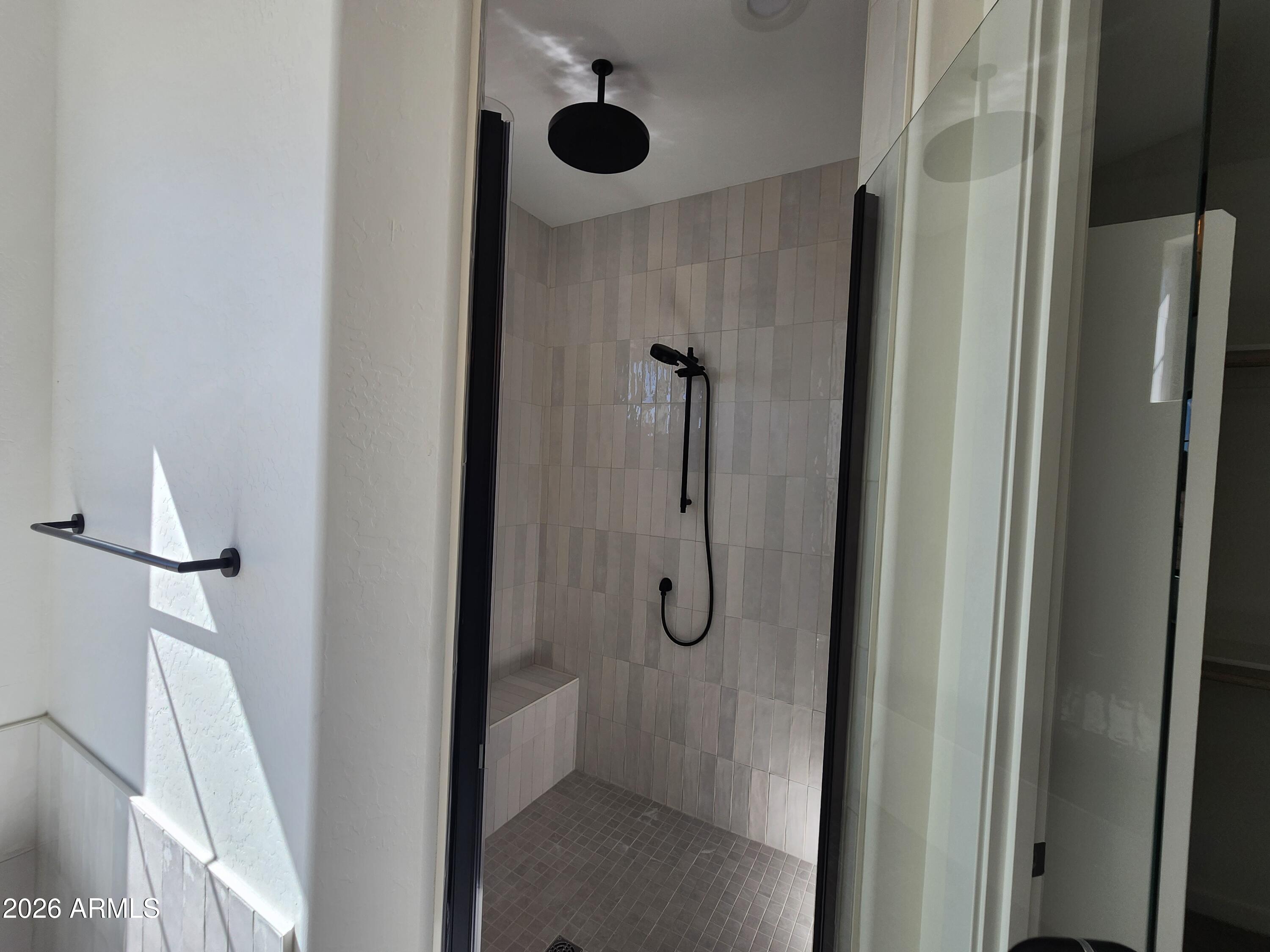 1864 East New River Road Phoenix, AZ 85086 - Photo 9 of 16 LARGE WALK IN SHOWER