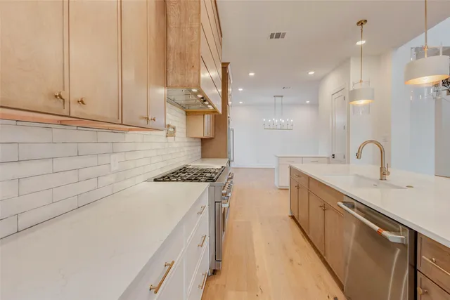 $1,400,000 | 1822 De Milo Drive, Houston, TX 77018