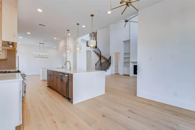 $1,400,000 | 1822 De Milo Drive, Houston, TX 77018