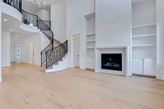 $1,400,000 | 1822 De Milo Drive, Houston, TX 77018