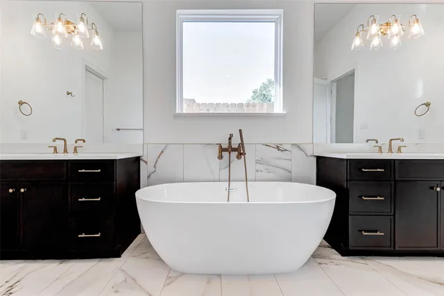 $1,400,000 | 1822 De Milo Drive, Houston, TX 77018